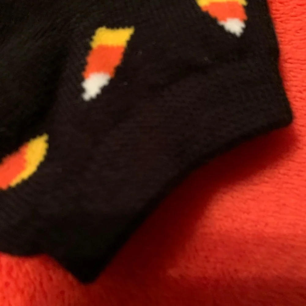 2 Pairs Halloween Socks, Fits Shoe Size 4-10